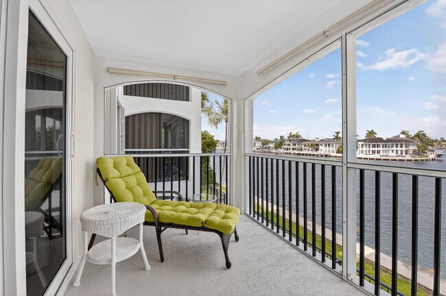 Building Photo - 2871 N Ocean Blvd