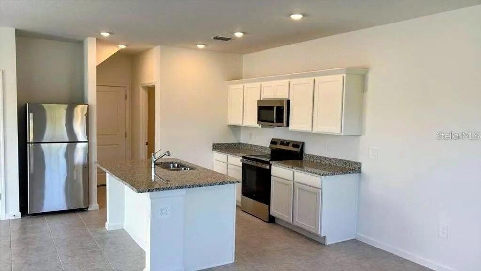 Foto del edificio - 2443 Grey Hawk Dr