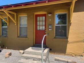 Building Photo - 136 NW Florida Ave