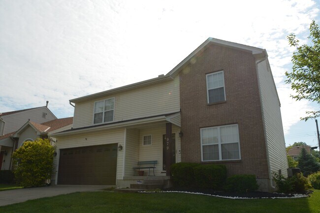 Foto del edificio - 979 Kemper Meadow Dr