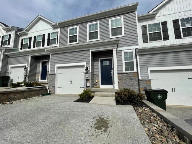 1033 Turnstone Dr  