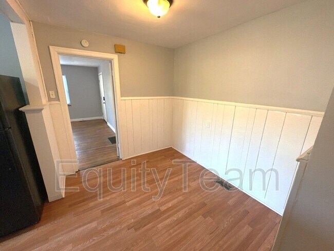 Foto del edificio - 3065 Bracken Woods Ln