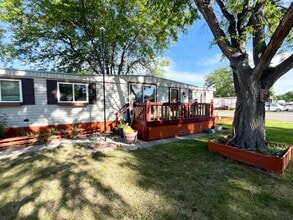Building Photo - 44 Redrock Dr