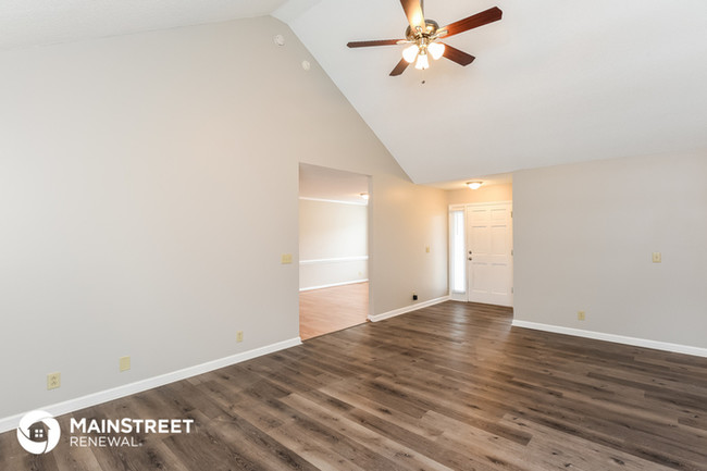 Building Photo - Welcome Home!