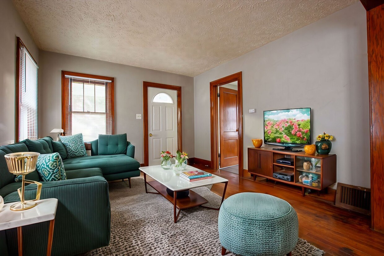 2 Bedroom / 1 Bath Home located near Askar... - 2 Bedroom / 1 Bath Home located near Askar...