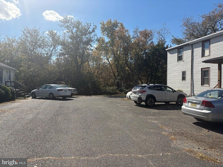 Foto principal - 46-48 Georgetown Road Unit