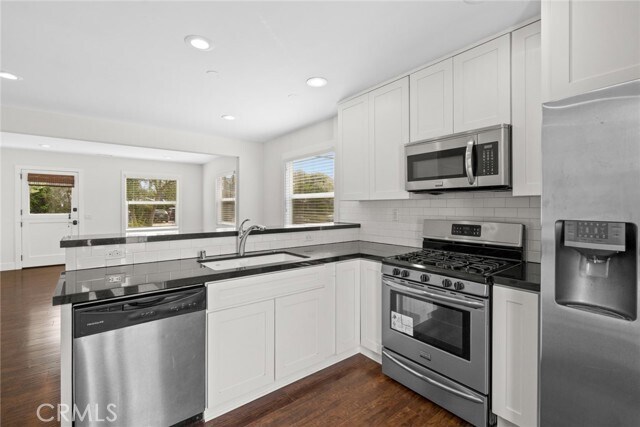 Building Photo - 165 23rd St