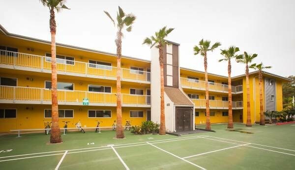 Foto del edificio - 805 Cliff Dr