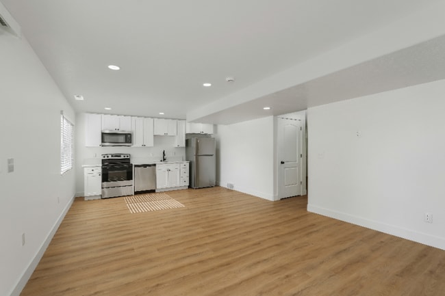 Building Photo - 1298 Sage Dr