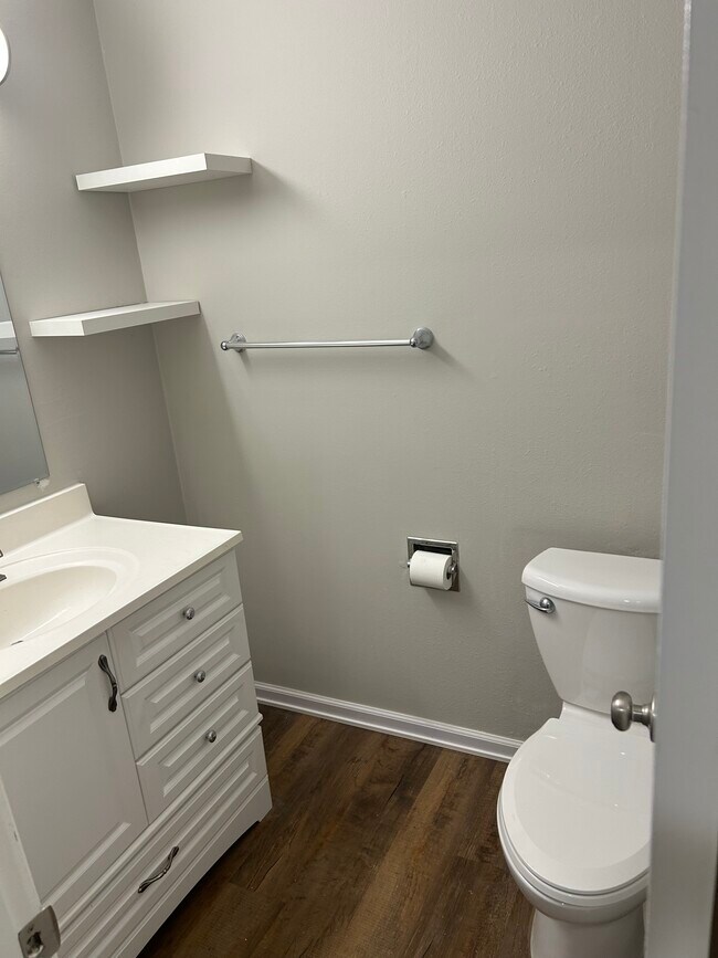 Foto del edificio - 2046 NW Hickory Ln