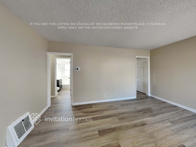 Building Photo - 3112 Nevada Ave S