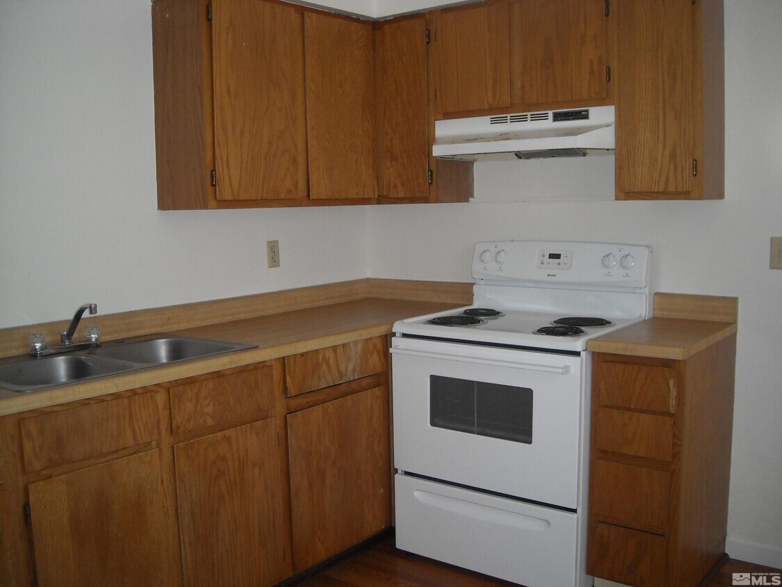 60 S Laverne St, Fallon, NV 89406 Townhome Rentals in Fallon NV