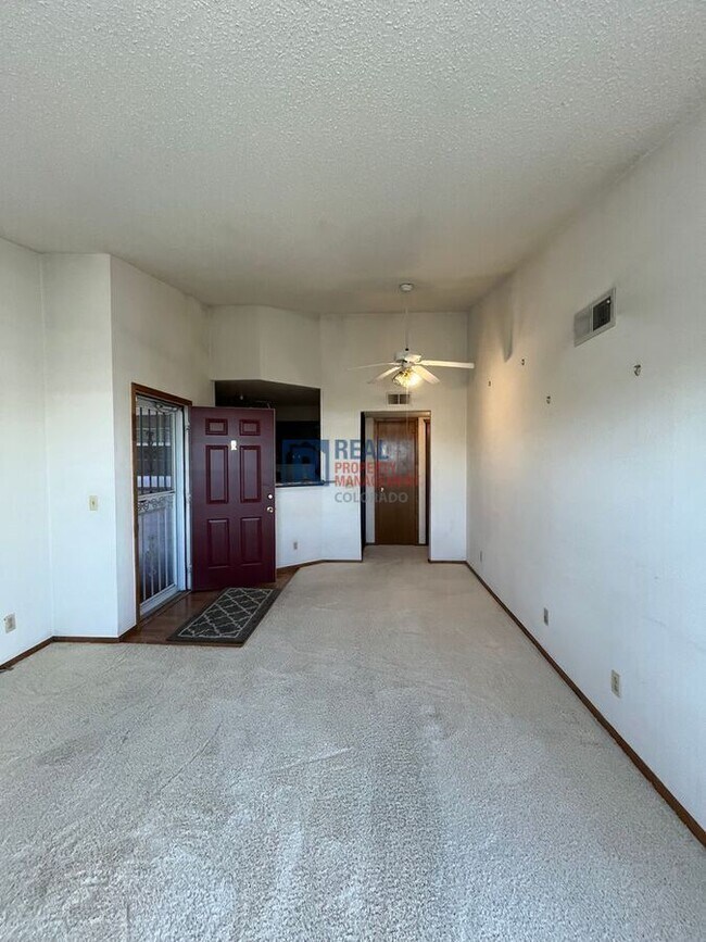 Foto del edificio - 5706 W Asbury Pl