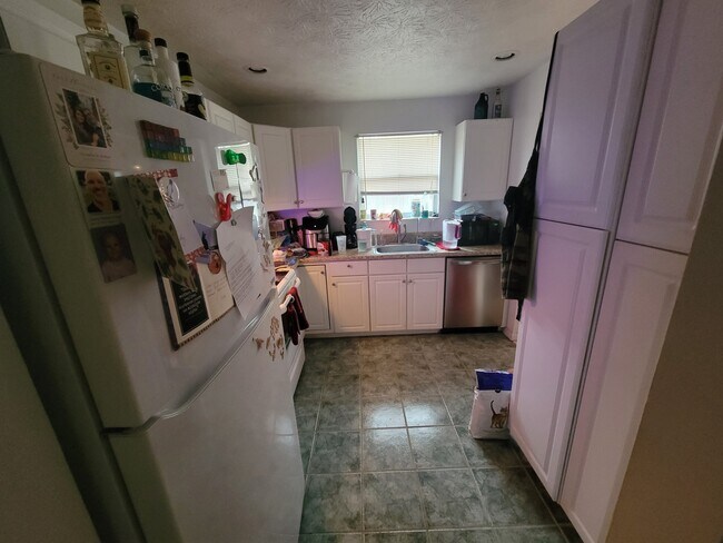 Building Photo - 4253 Huntington Forest Blvd
