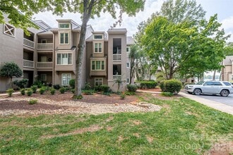 Building Photo - 646 Portside Dr