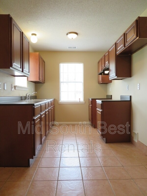 Foto del edificio - 214 W Fairway Ave