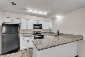 Building Photo - 817 Mantis Way