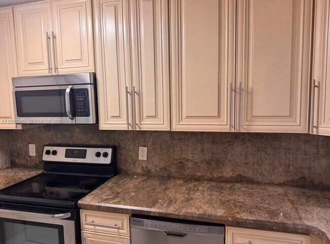 Foto del edificio - 2622 Riverside Dr