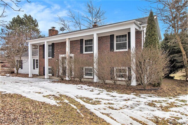 Foto del edificio - 13428 Sequoia Ln