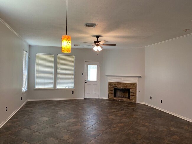 Building Photo - 5411 Thyme Ln