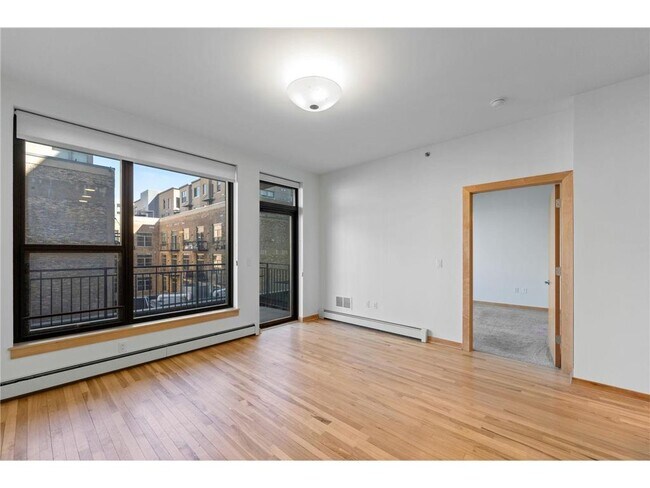 Foto del edificio - 740 Portland Ave