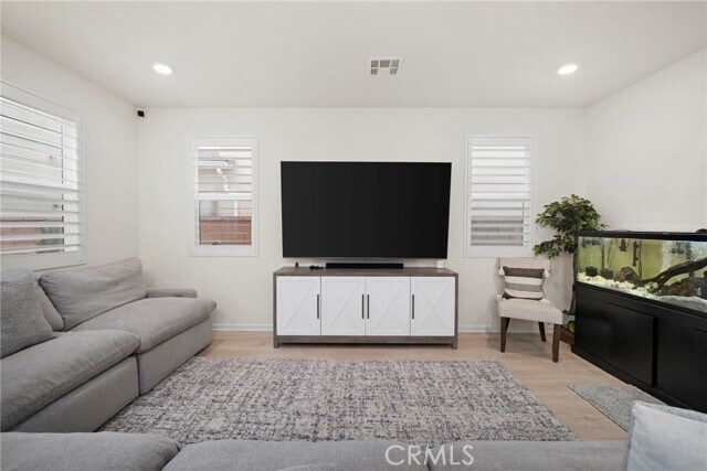 Building Photo - 4079 Summer Wy