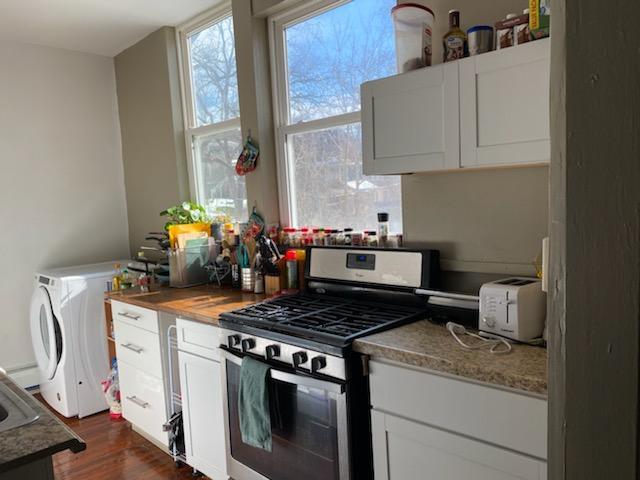 5 Estufa de gas con quemador - 523 E State St