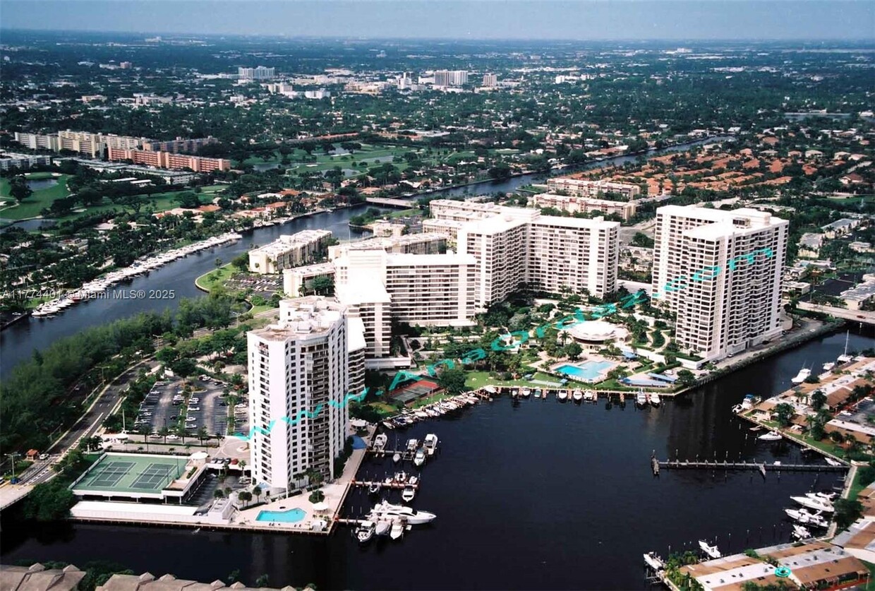 Primary Photo - 600 Three Islands Boulevard