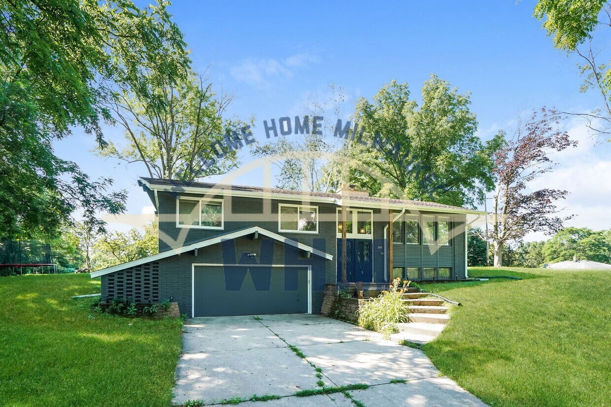 Foto principal - 18365 W Arden Ave