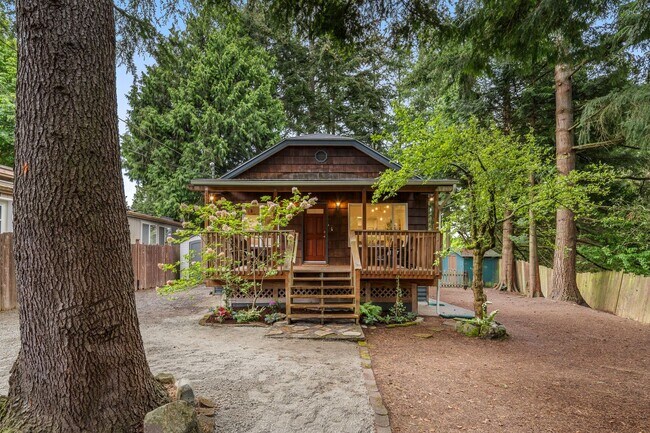Foto del edificio - Charming 3 Bed / 1.75 Bath Craftsman-Style...
