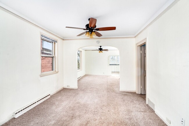 Foto del edificio - 5724 W 8th St