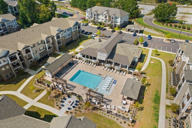 Building Photo - Falls at Meehan Apartments