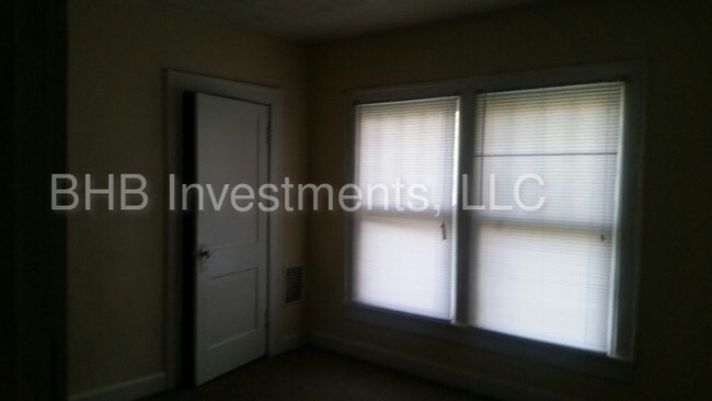 Foto del edificio - 3115 Central Ave