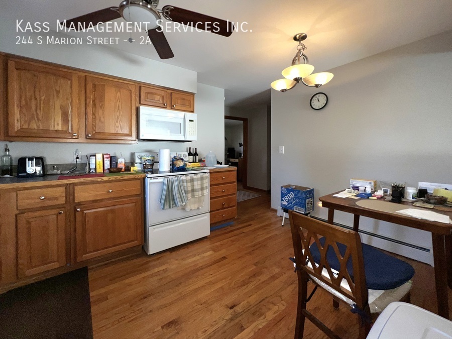 Foto principal - Spacious 2bed/1bath with Heat included, Ha...