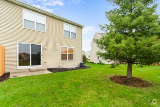 Building Photo - 1400 Hunters Ridge Dr