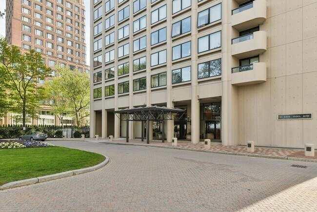 Foto del edificio - 65 E India Row