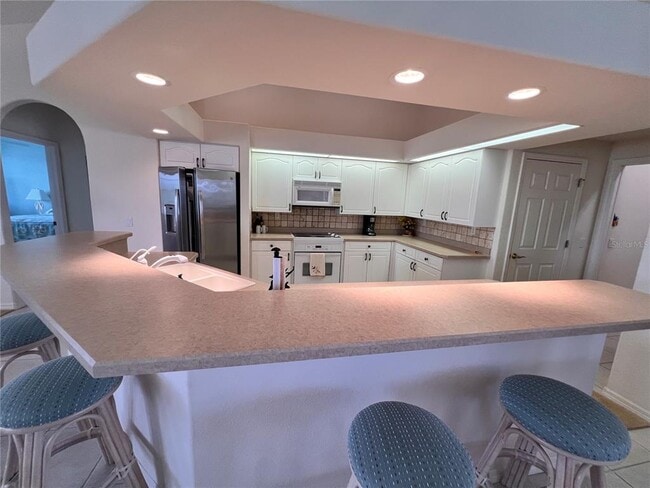 Building Photo - 5480 Sea Edge Dr