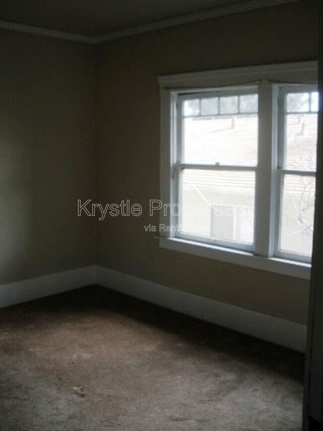 Foto del edificio - 1026 Carolina St