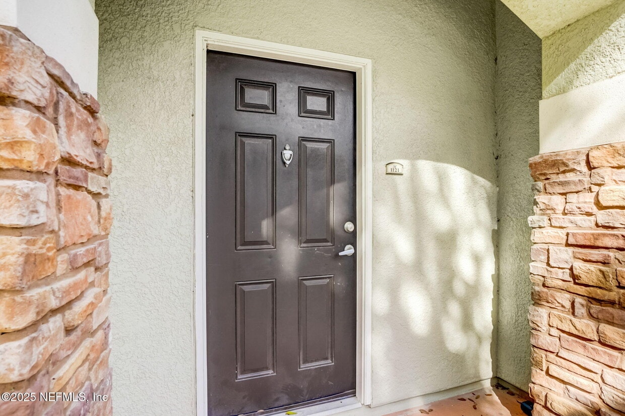 Foto principal - 8539 Gate Pkwy W