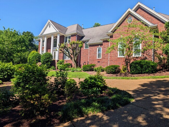 Foto del edificio - 9301 Grist Mill Ct
