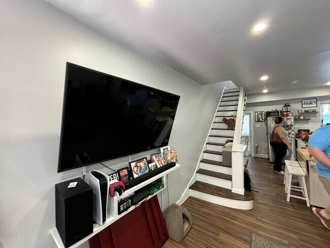 Foto del edificio - Newly Renovated Single Family Home East Pa...