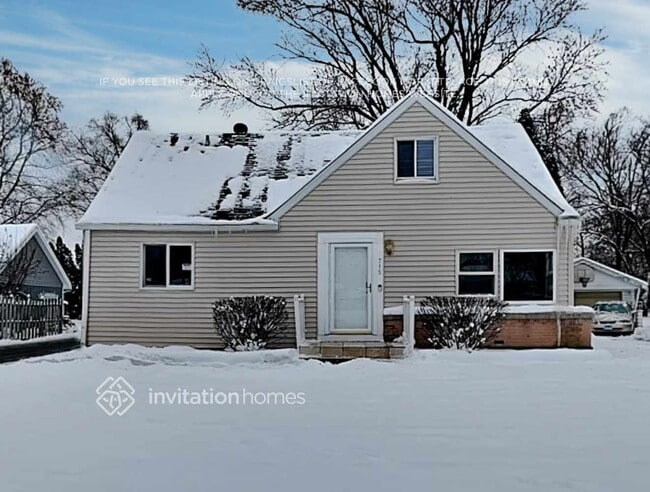 Building Photo - 715 E Le Moyne Ave