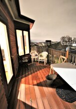 Building Photo - 53 Lawn St