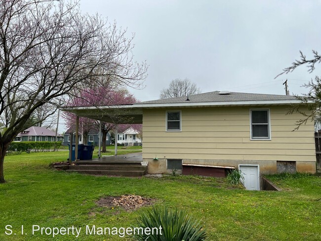 Building Photo - 2 br, 1 bath House - 108 Grand