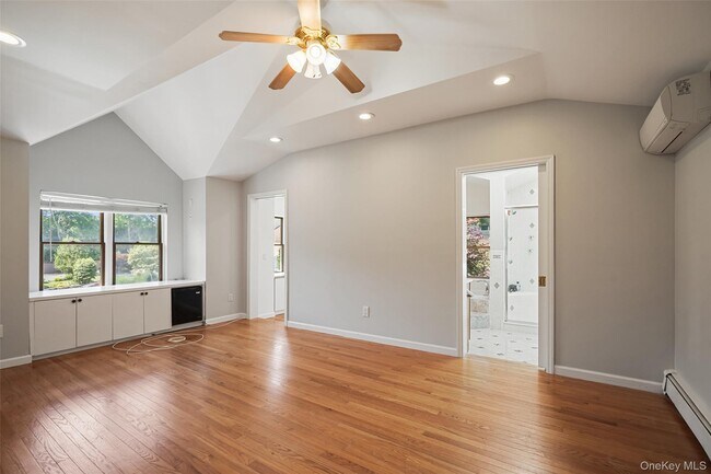 Building Photo - 2079 Baldwin Rd