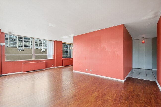 Foto del edificio - 5701 N Sheridan Rd