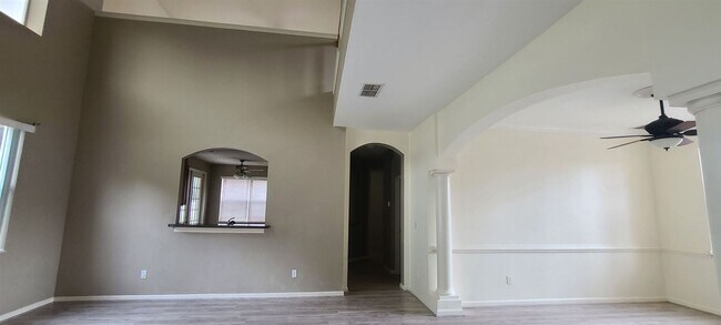 Building Photo - 5 br, 3.5 bath House - 2624 STRATHAM COURT