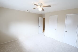 Building Photo - 22311 Fincastle Dr