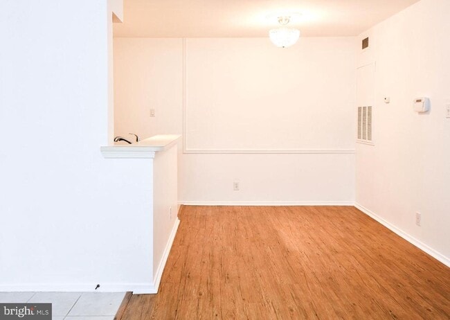 Building Photo - 3303 Wyndham Cir