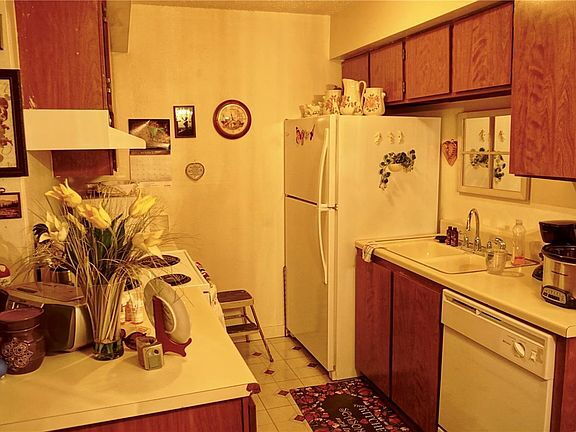 Building Photo - 3100 S Federal Blvd